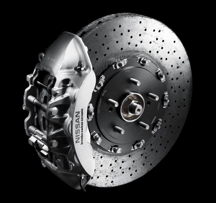 2009 Nissan GT-R SpecV Front Ceramic Brakes Picture